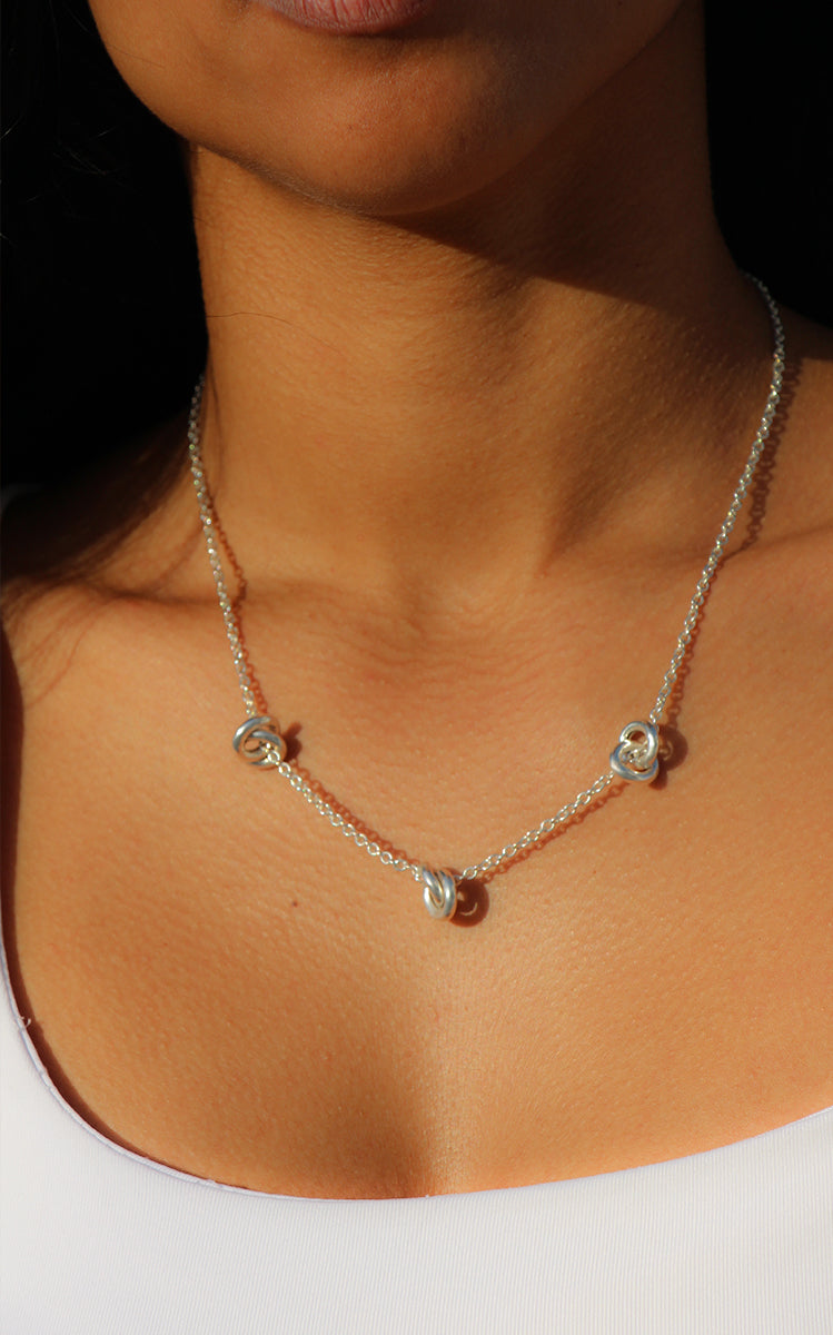 SYDNEY NECKLACE