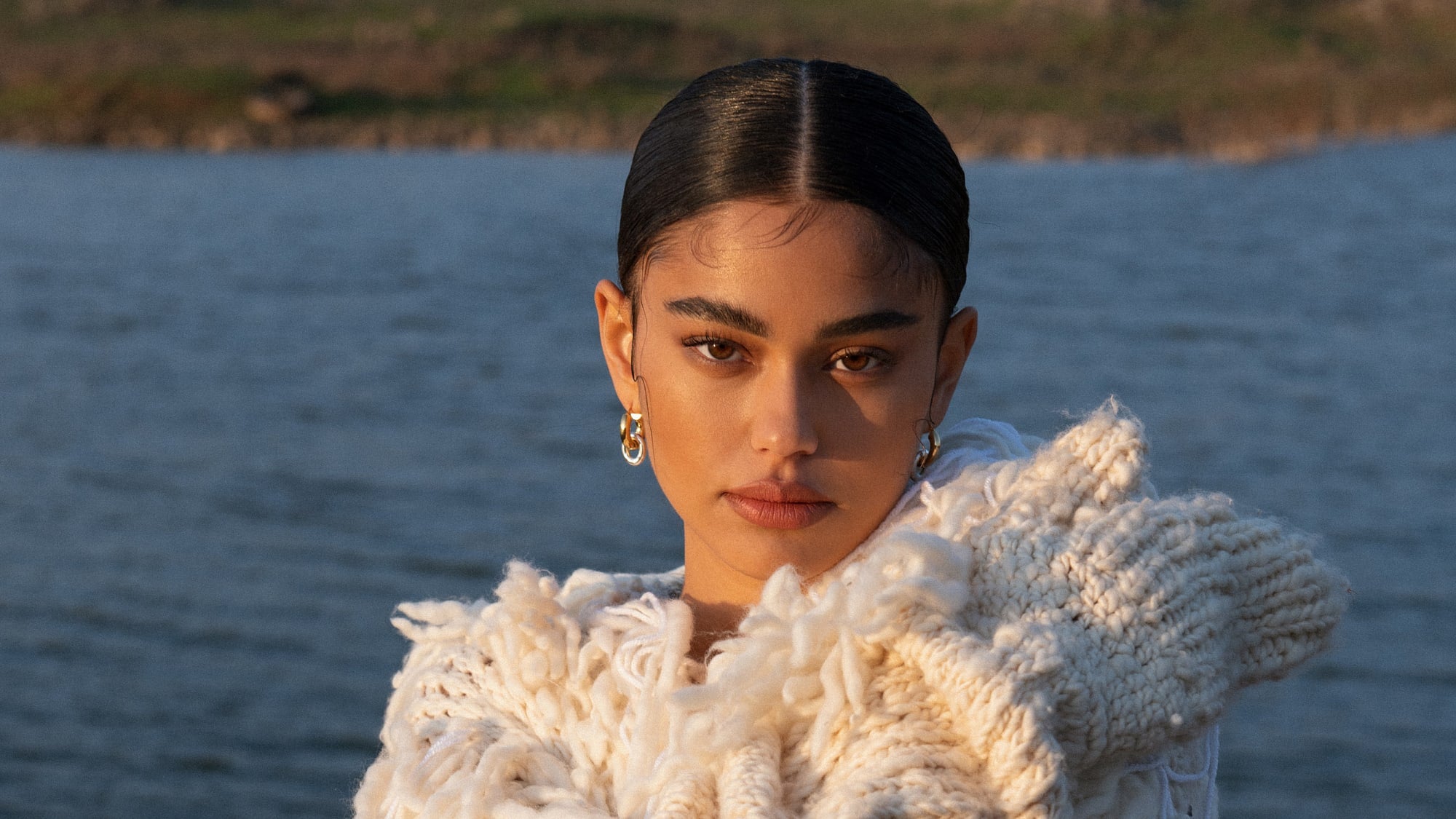 ELISHA GOLD HOOPS