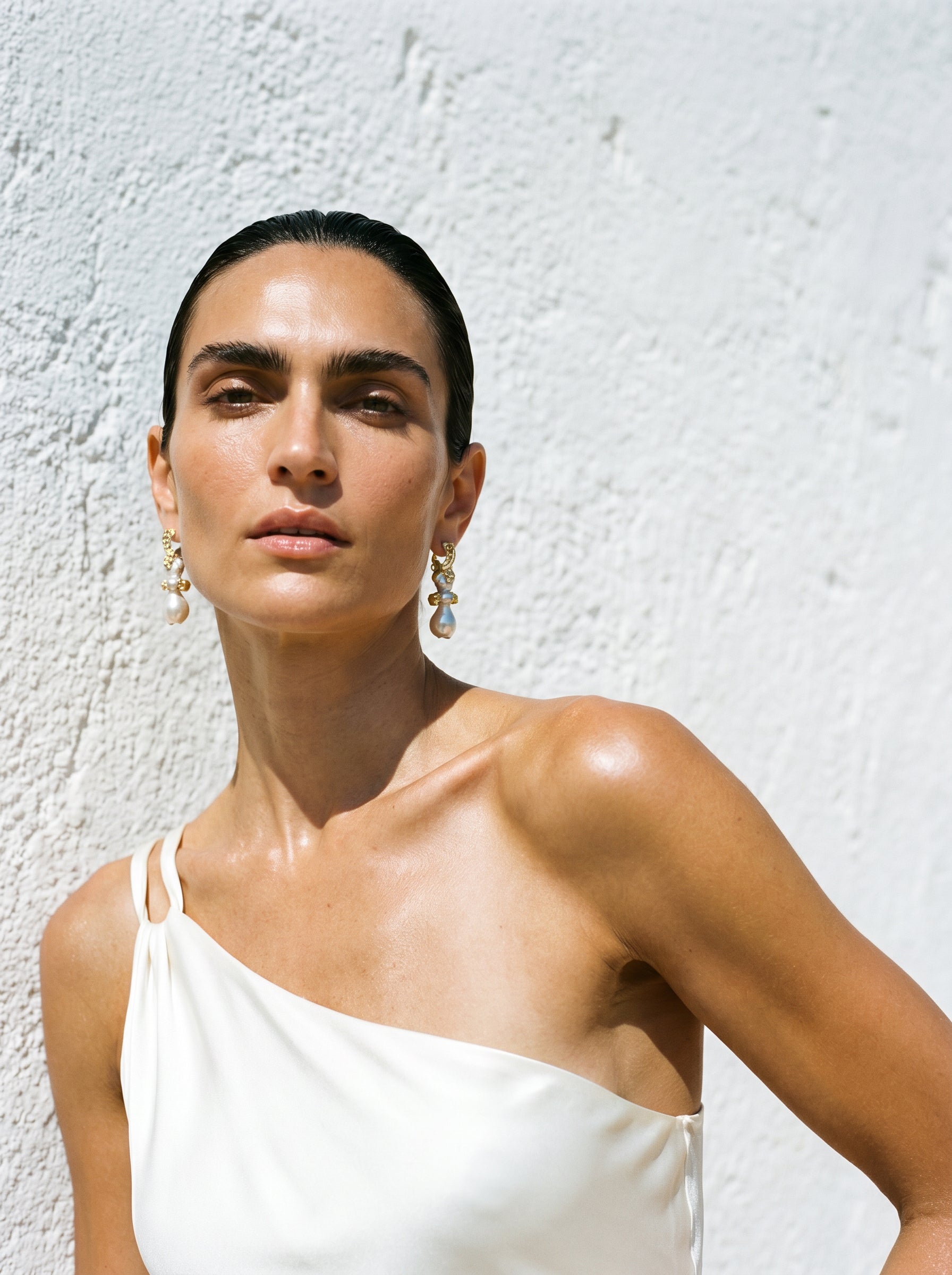 TONY GOLD EARRINGS