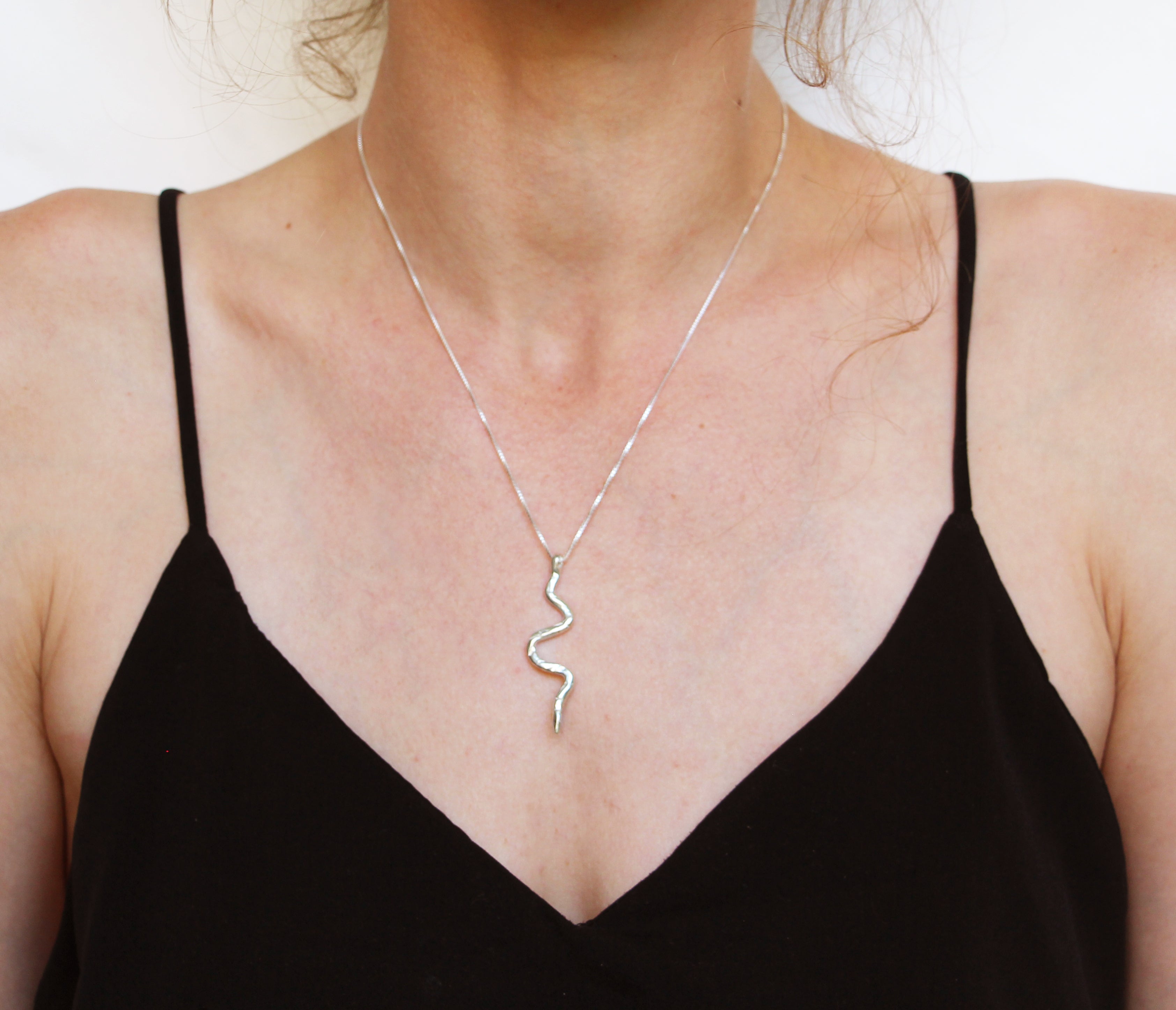 SNAKE SILVER NECKLACE