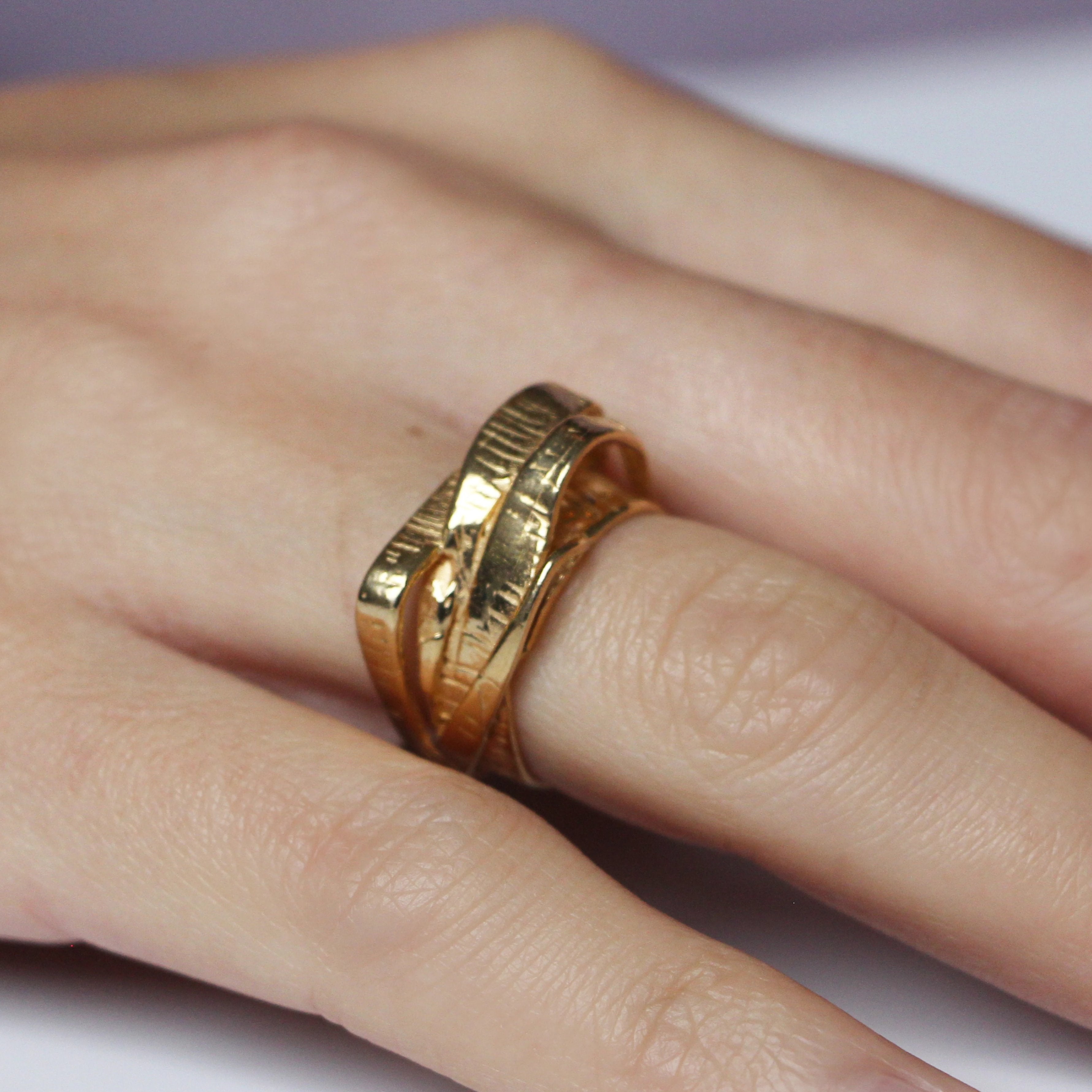 STRIP RING