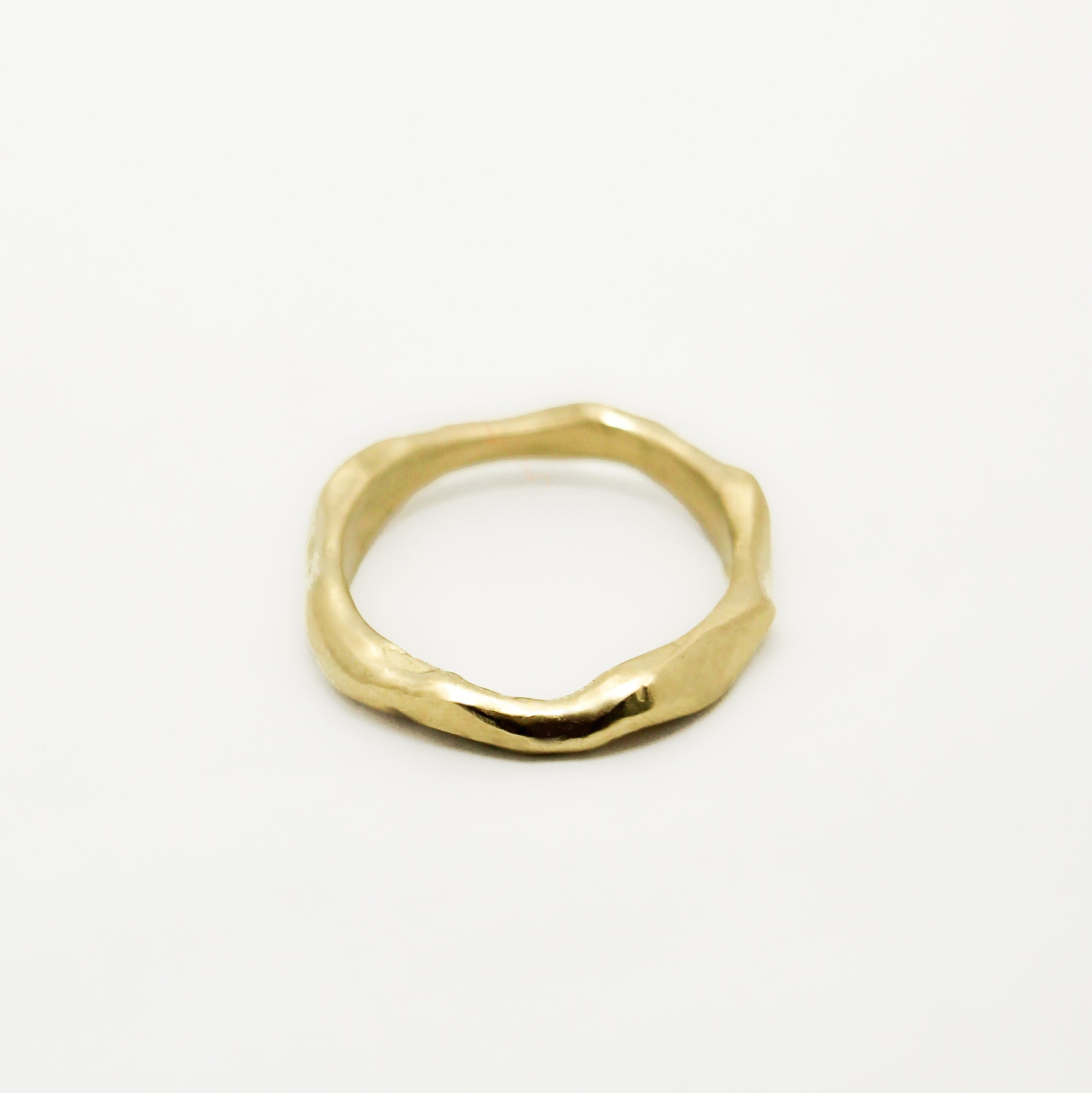 THIN ROCK RING