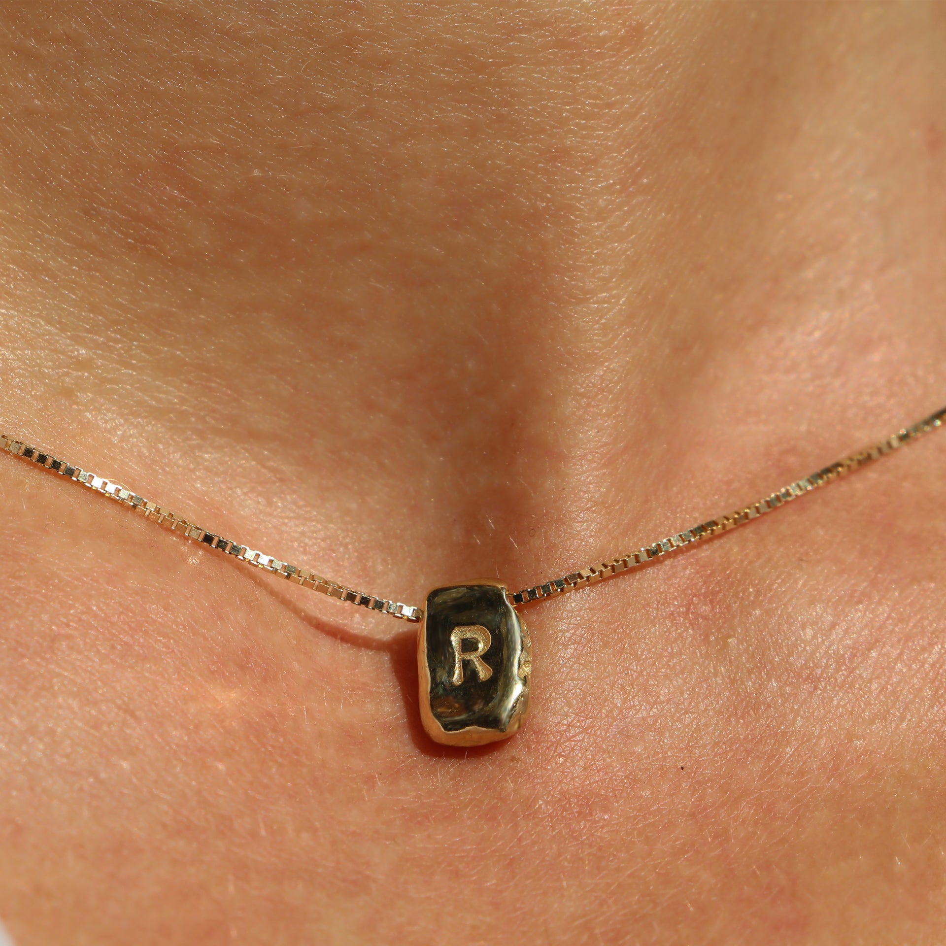 INITIAL NECKLACE