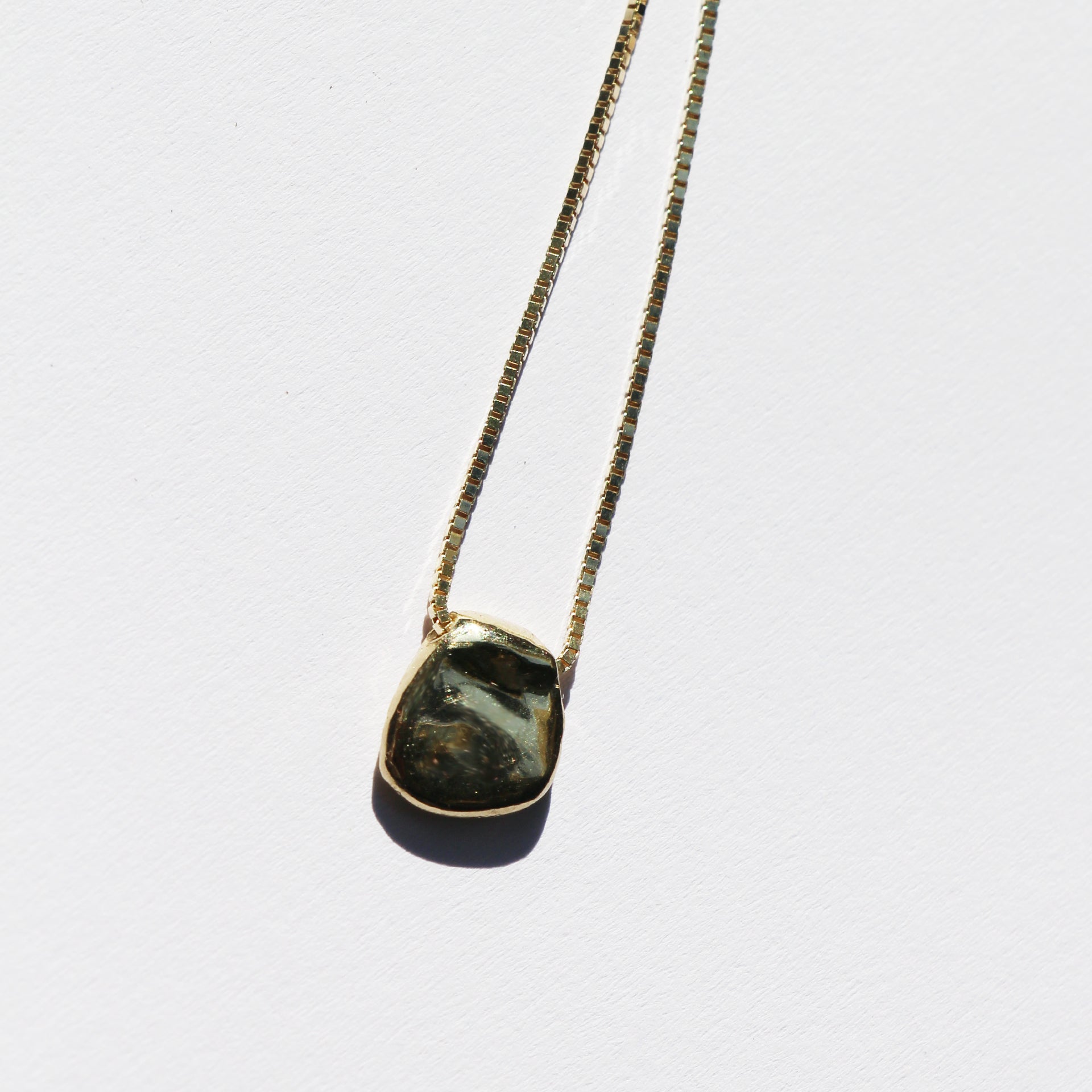 INITIAL NECKLACE
