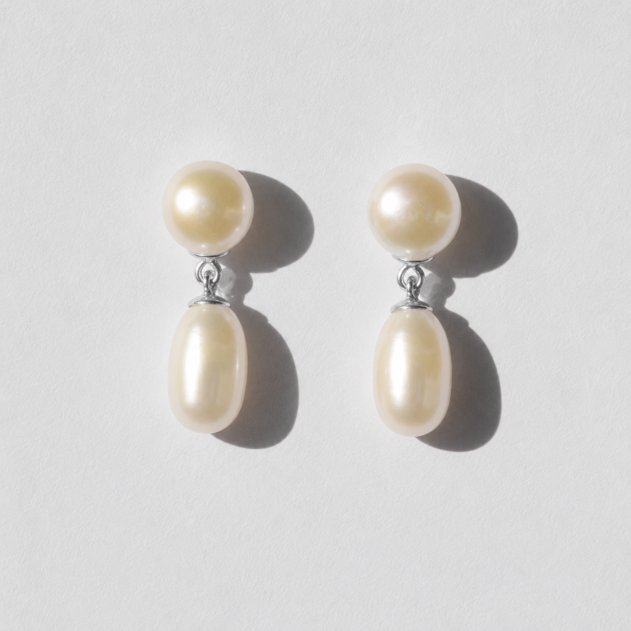 CHLOE EARRING