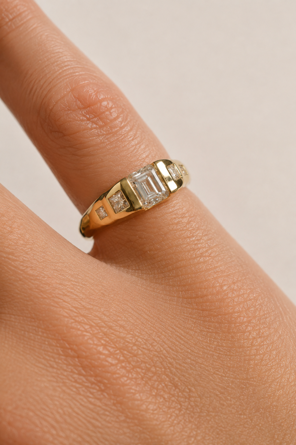 LILY RING N.104
