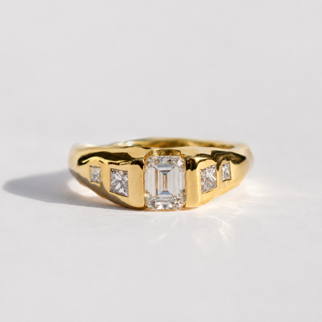 LILY RING N.104