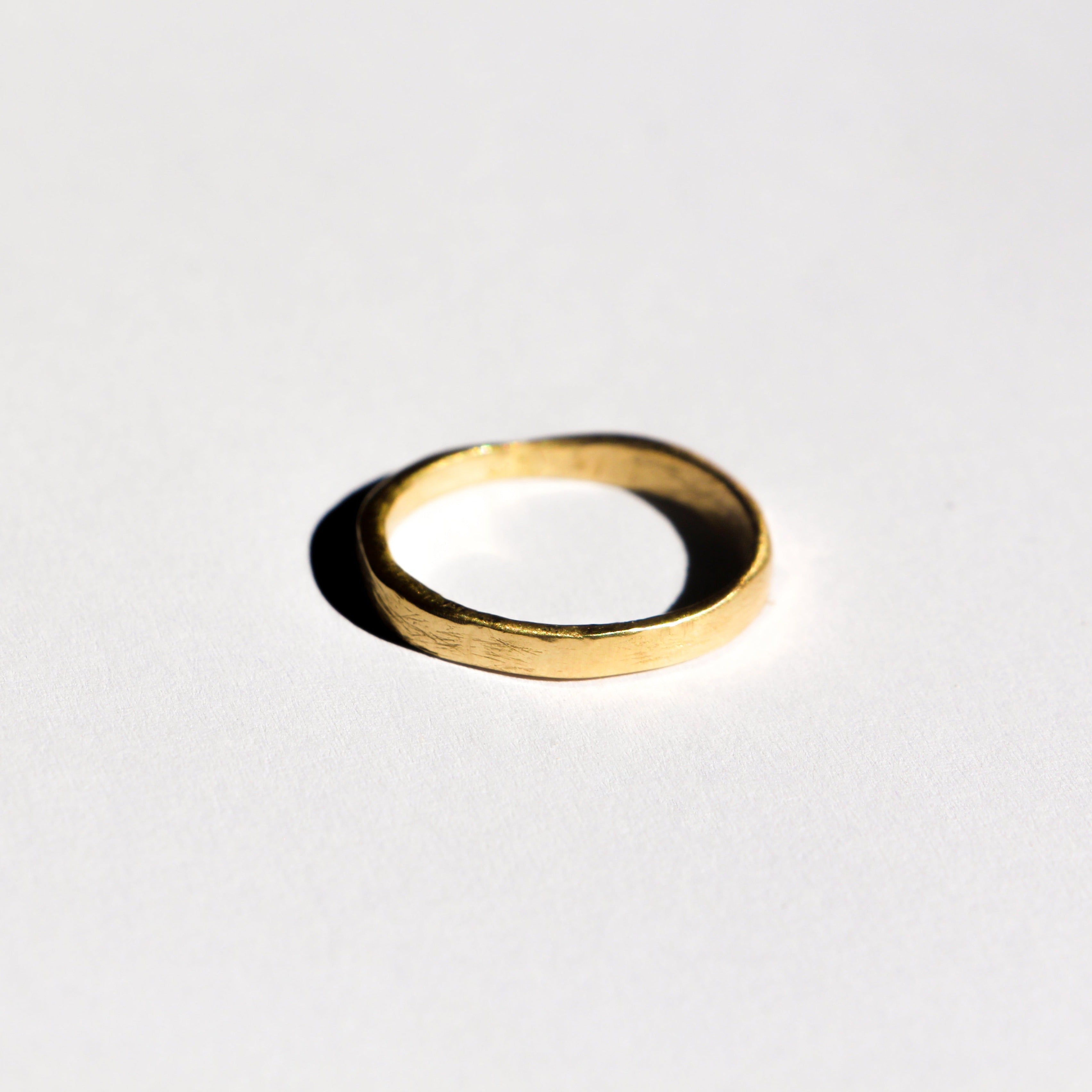 SCRATCH TEXTURE WEDDING BAND