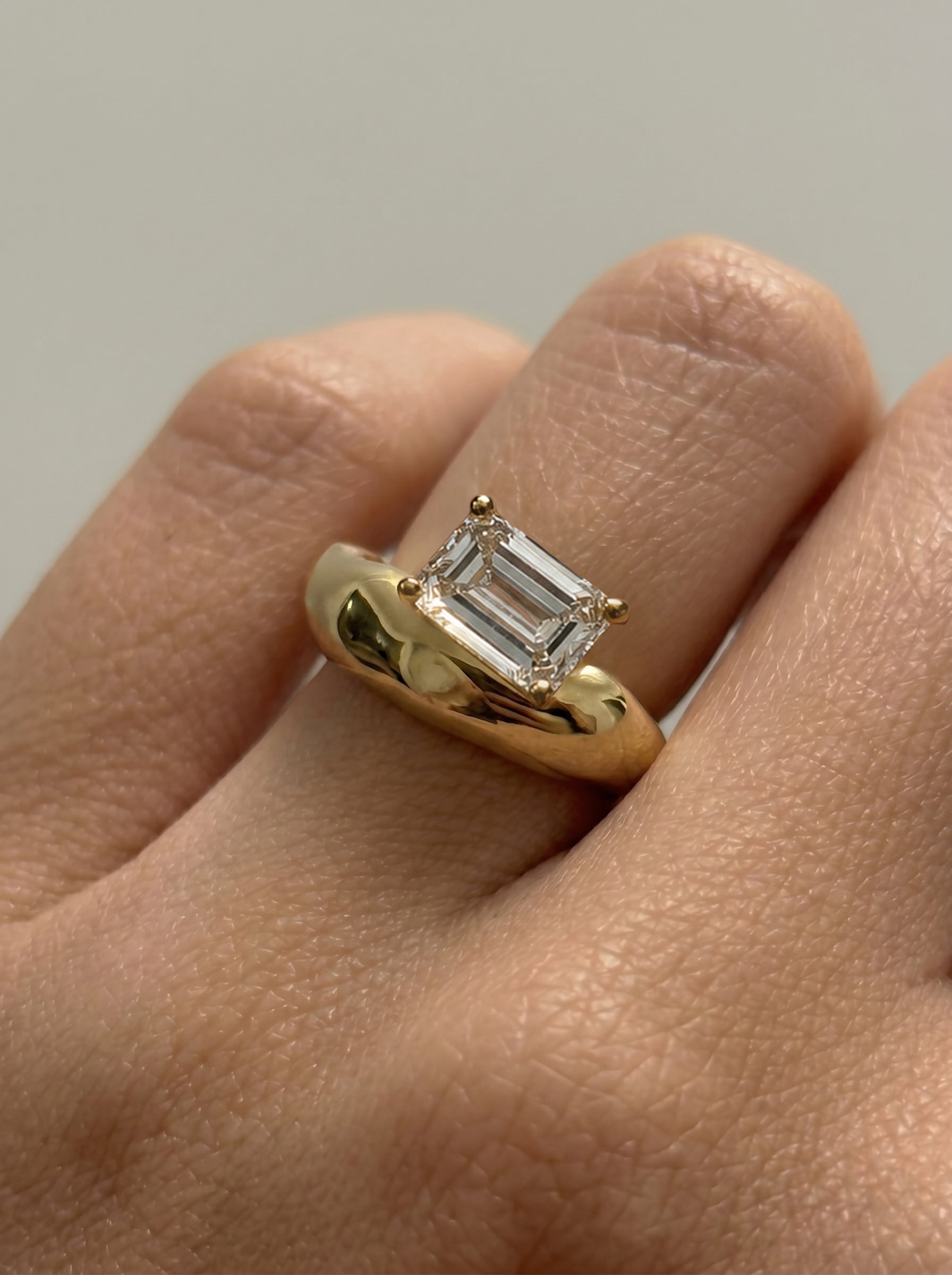 SARINA RING