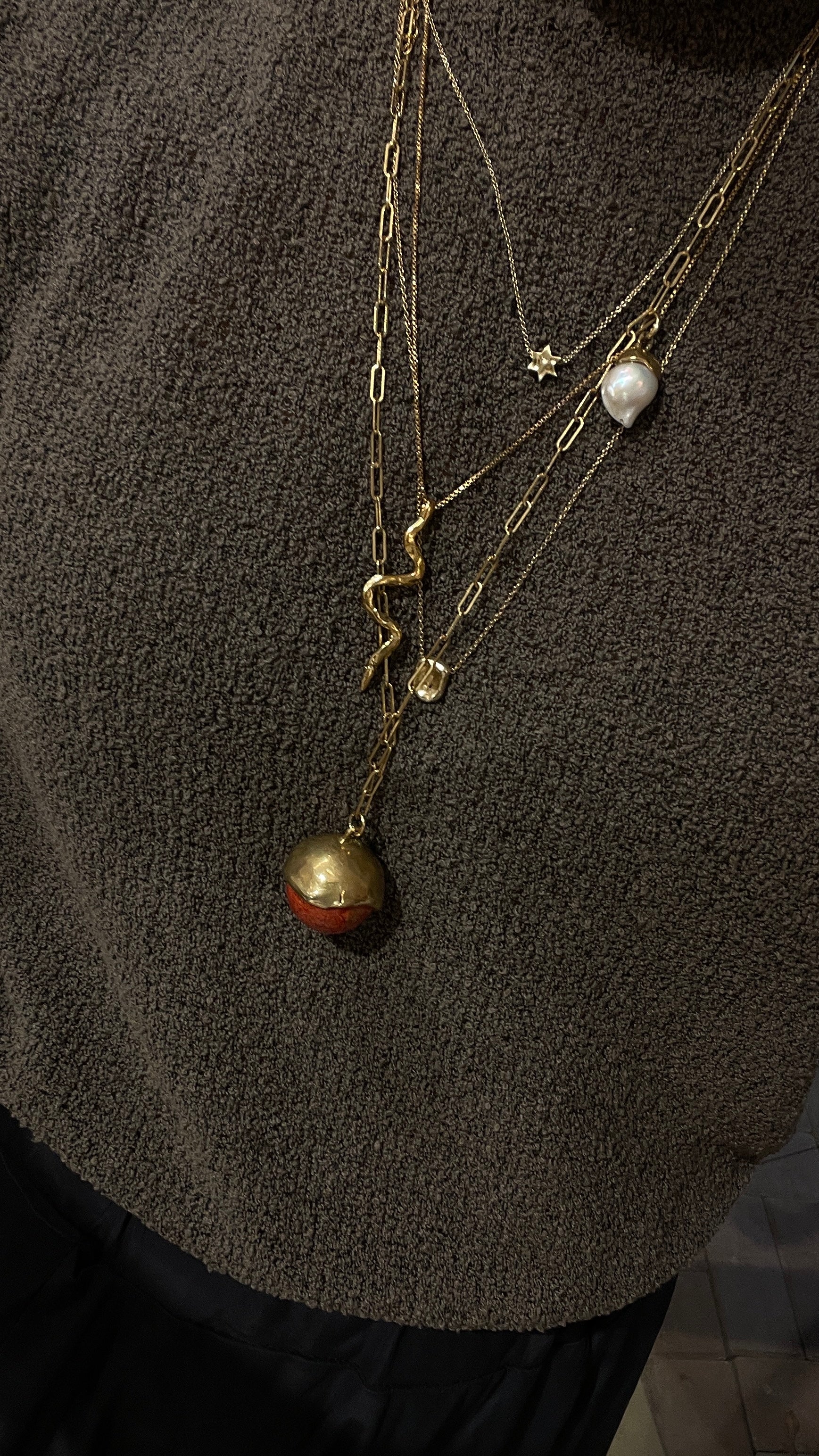 STAR OF DAVID NECKLACE