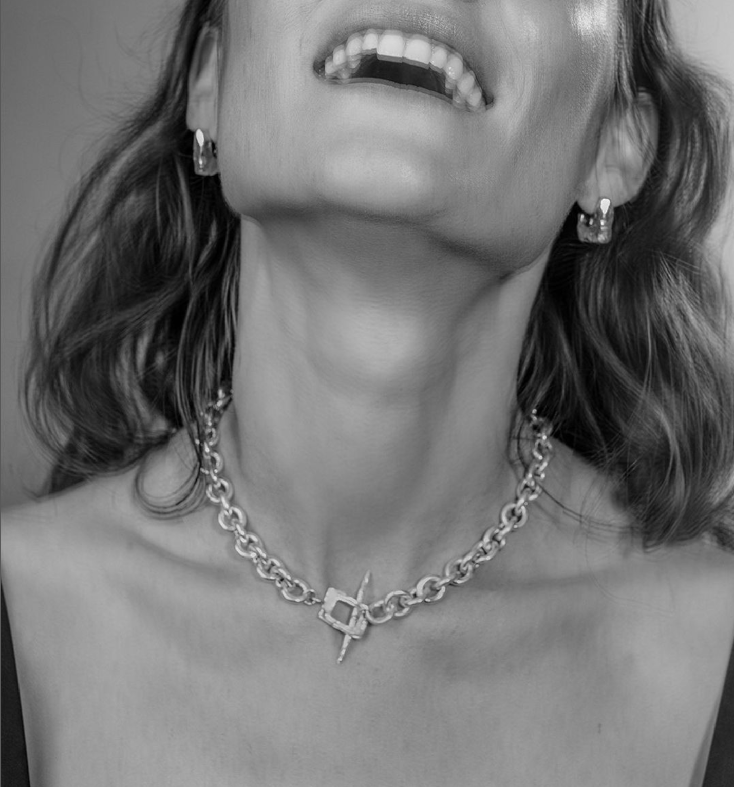 ALEXIS CHAIN