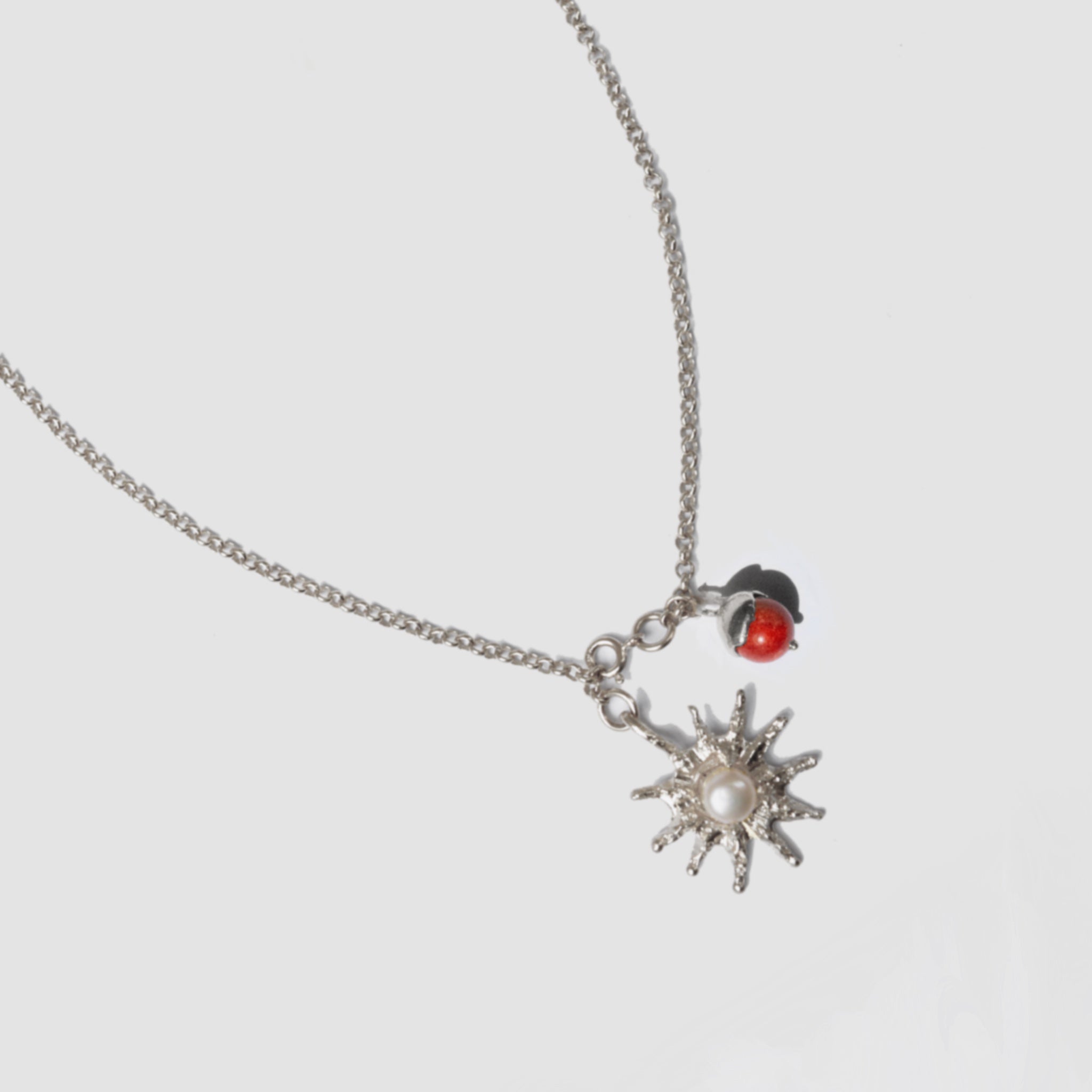 SOLENE SILVER NECKLACE