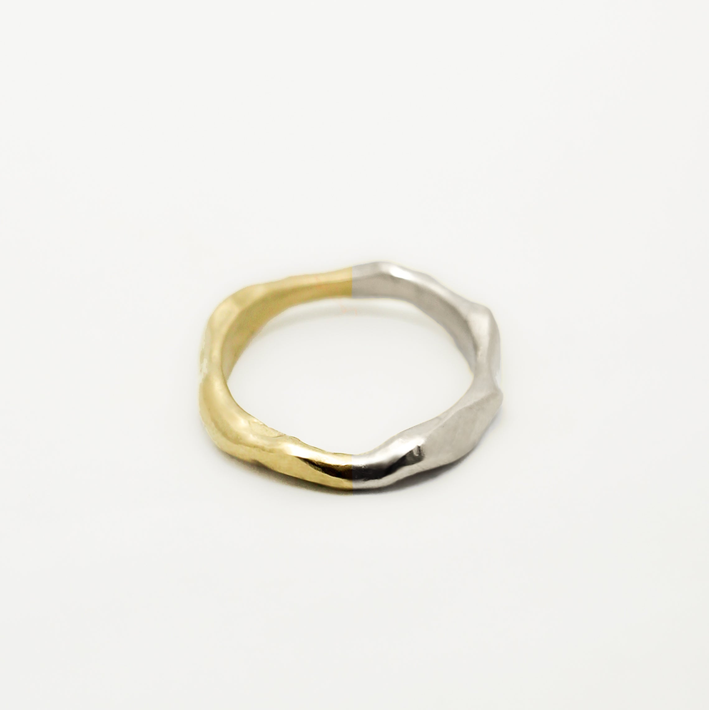 THIN ROCK RING