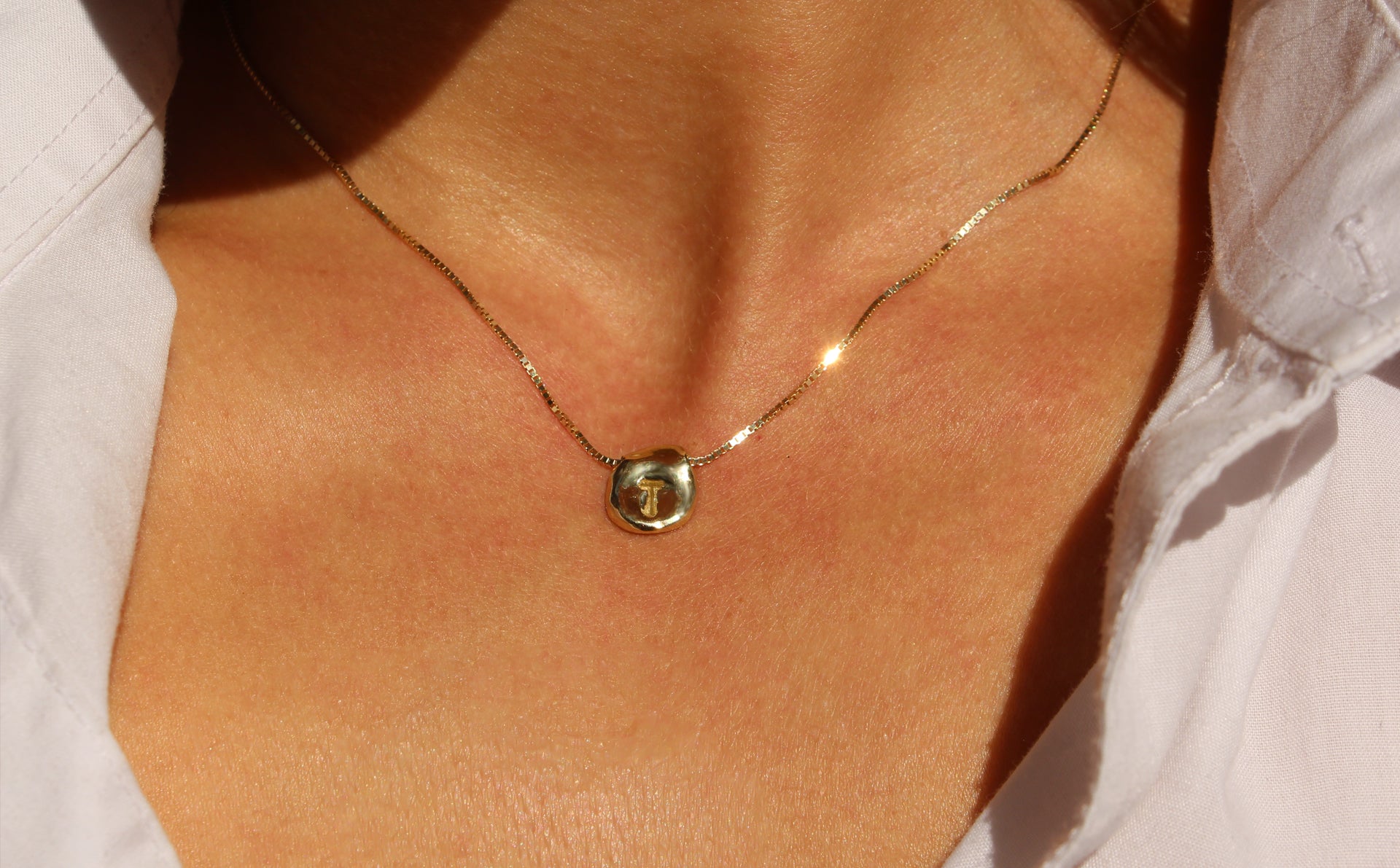 INITIAL NECKLACE