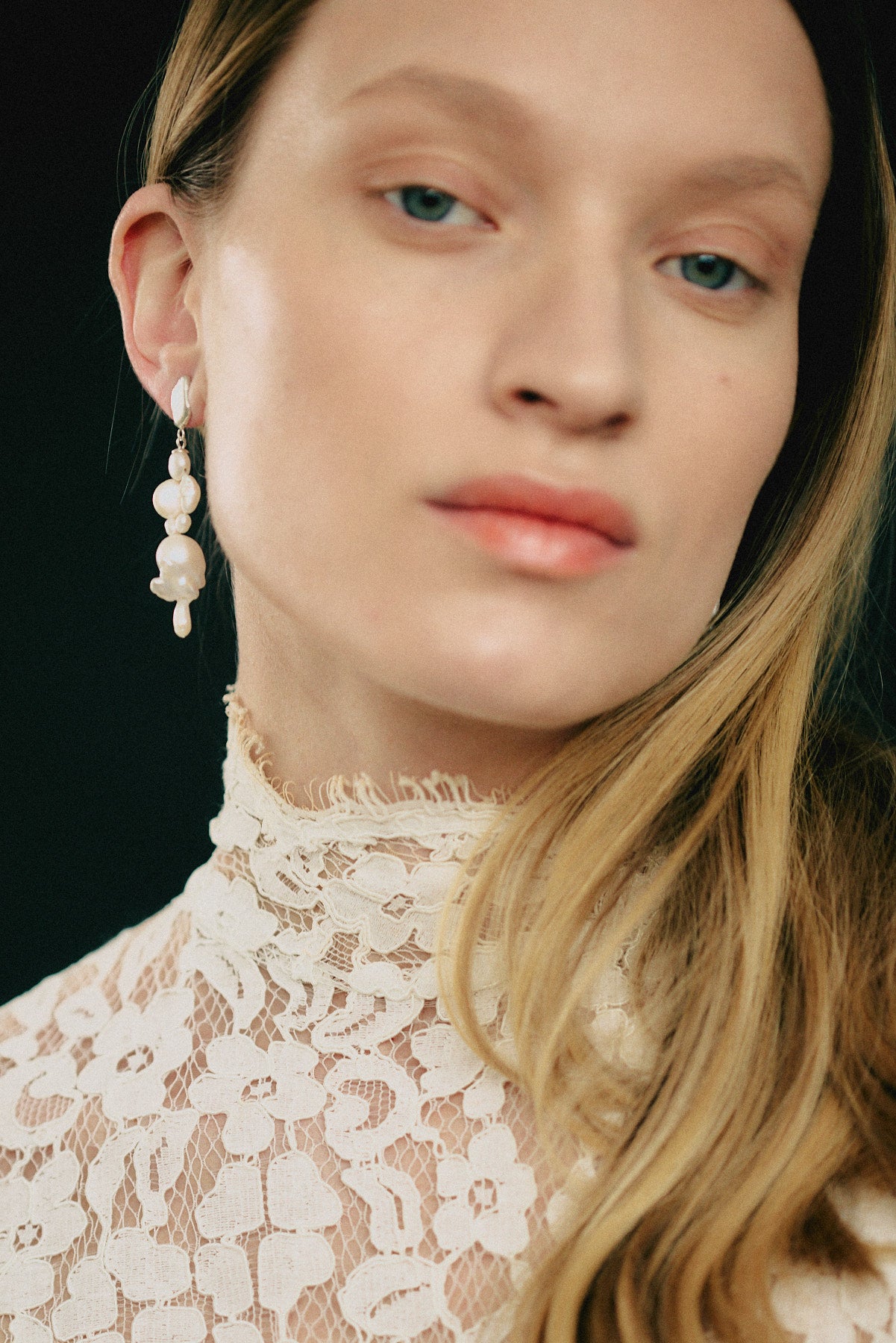 AUDREY GOLD EARRINGS