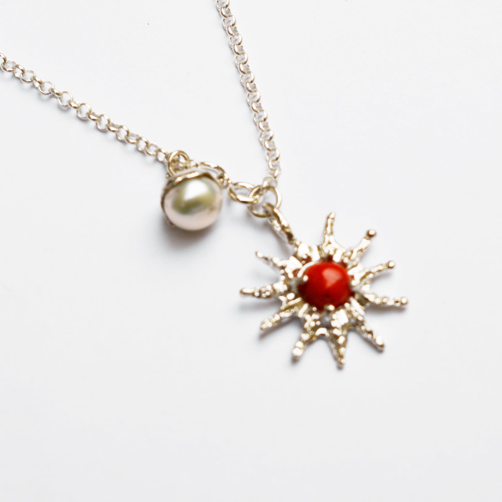 SOLENE SILVER NECKLACE