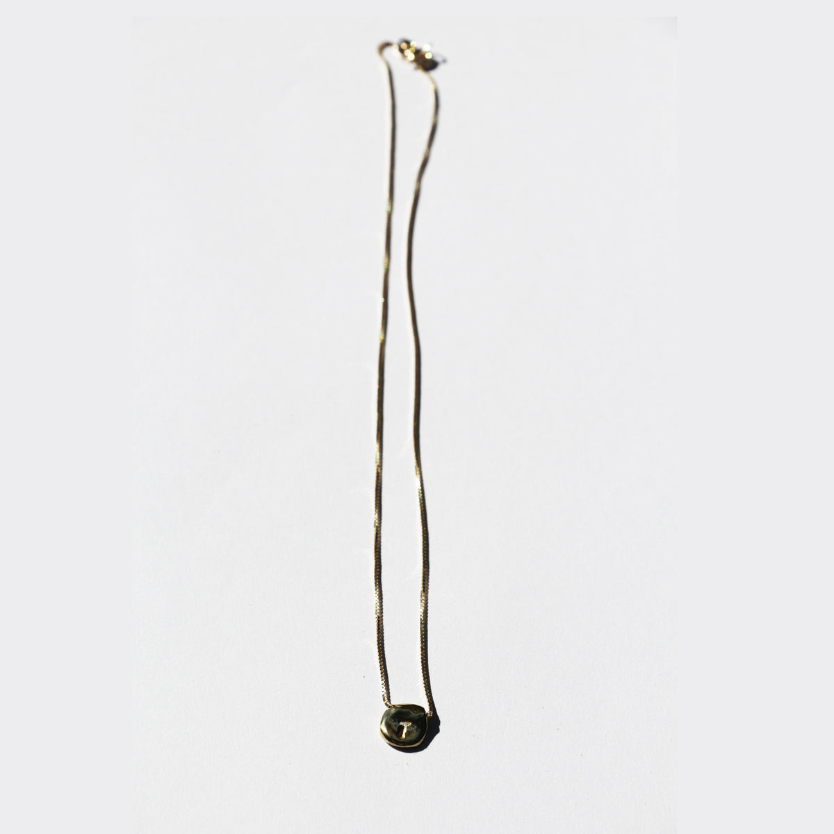 INITIAL NECKLACE