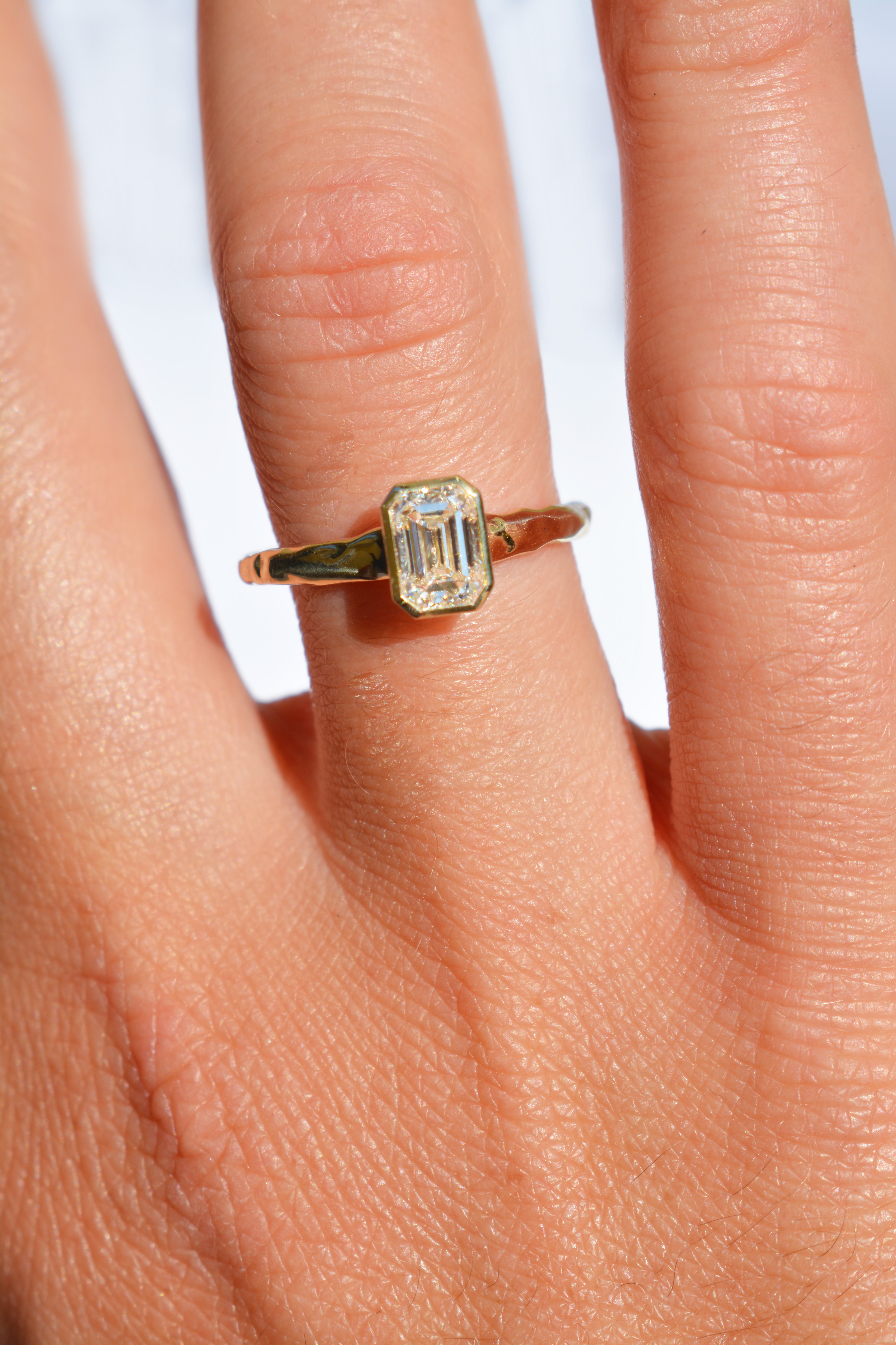 VIOLA RING