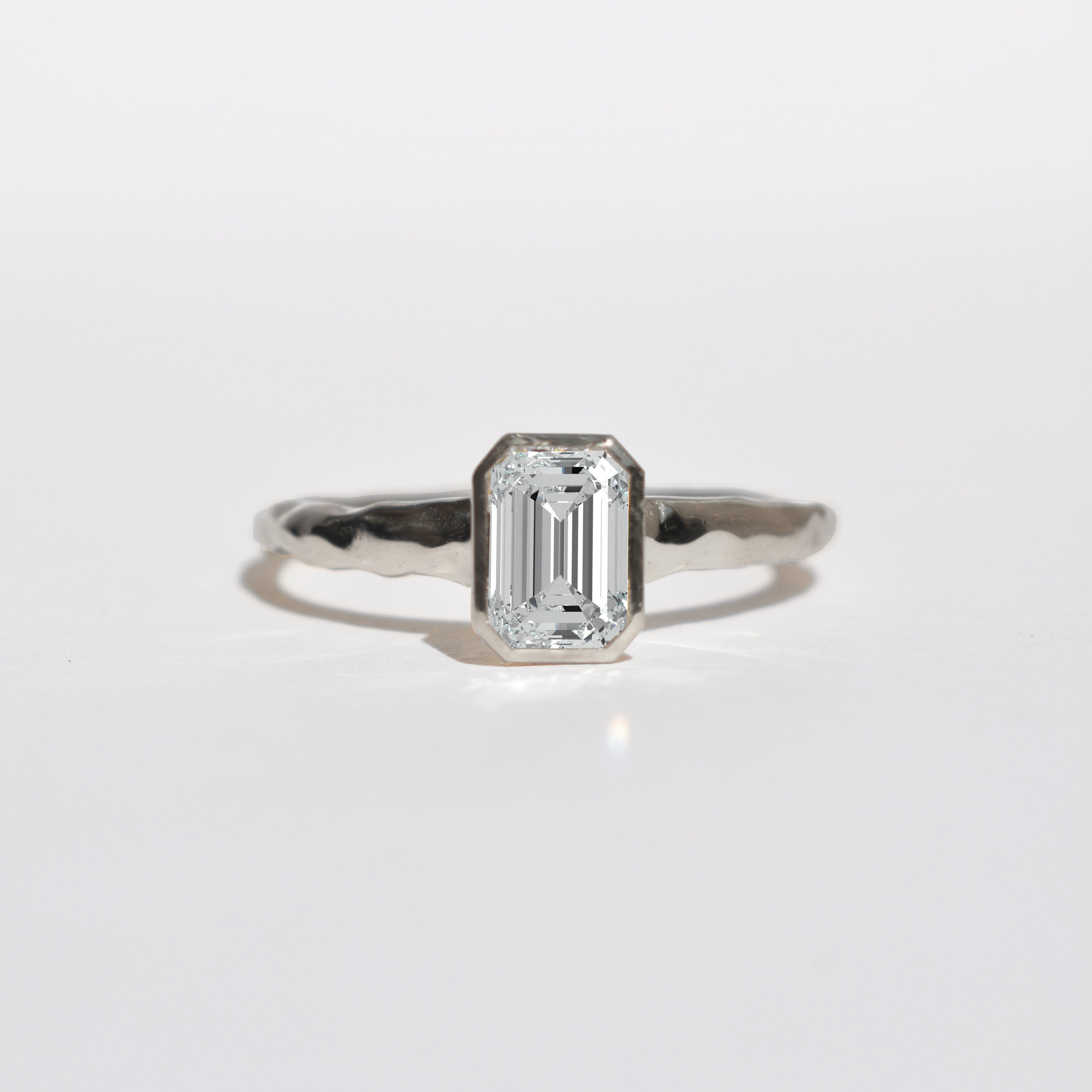 VIOLA RING