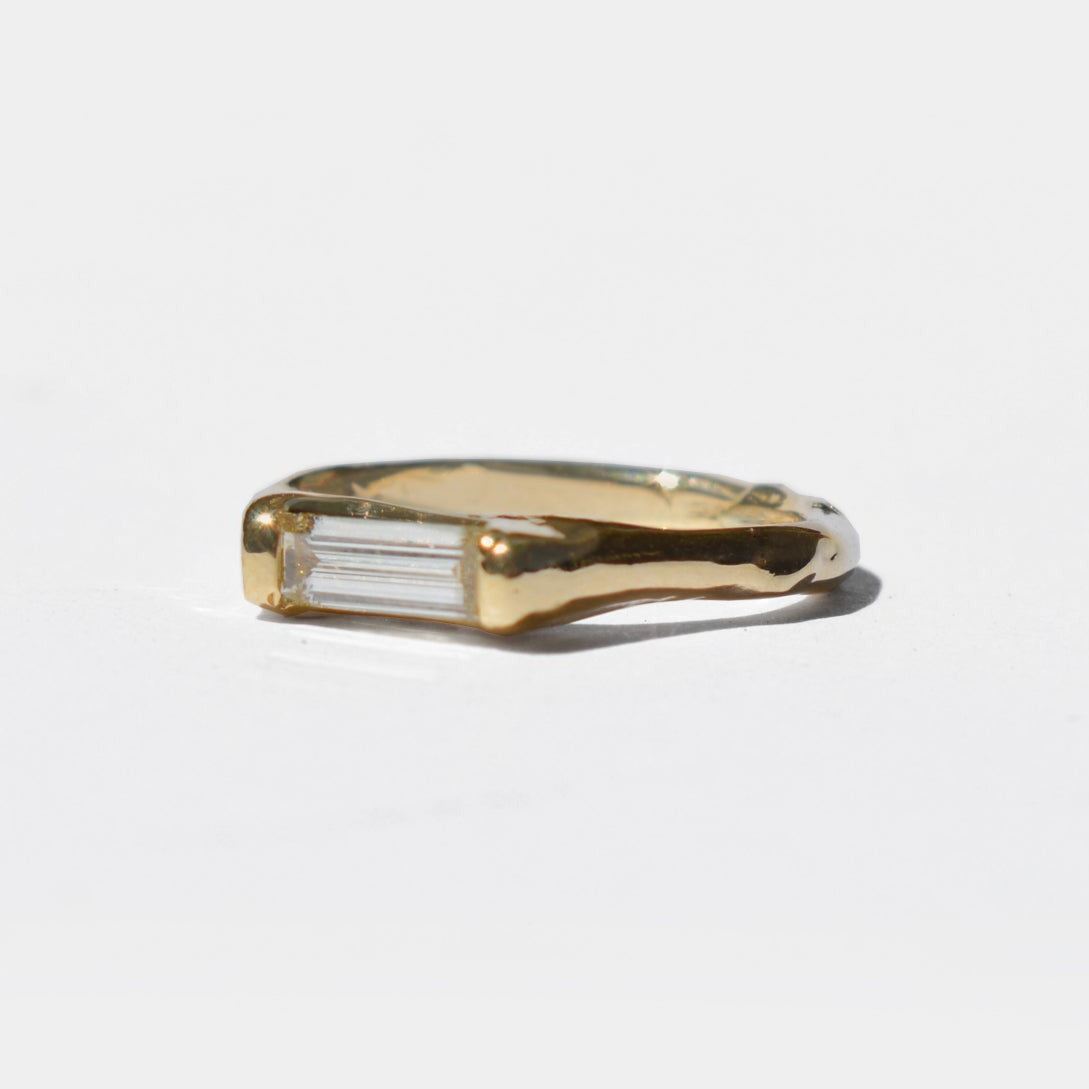 BAGUETTE DIAMOND RING