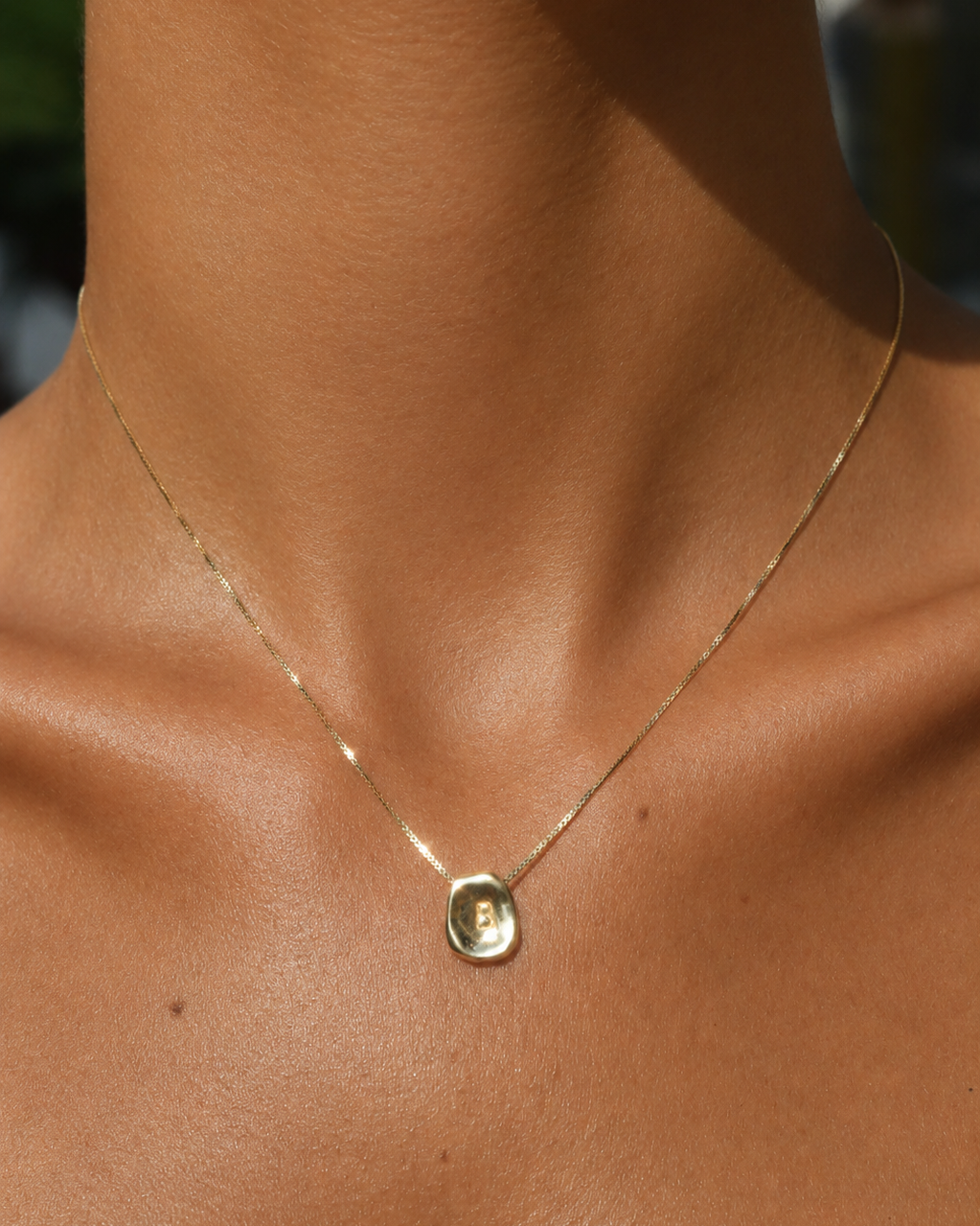 B INITIAL NECKLACE N.5