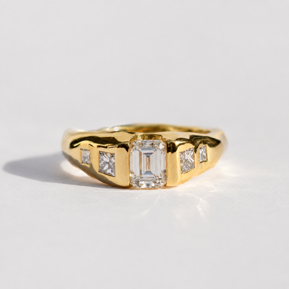 LILY RING N.104