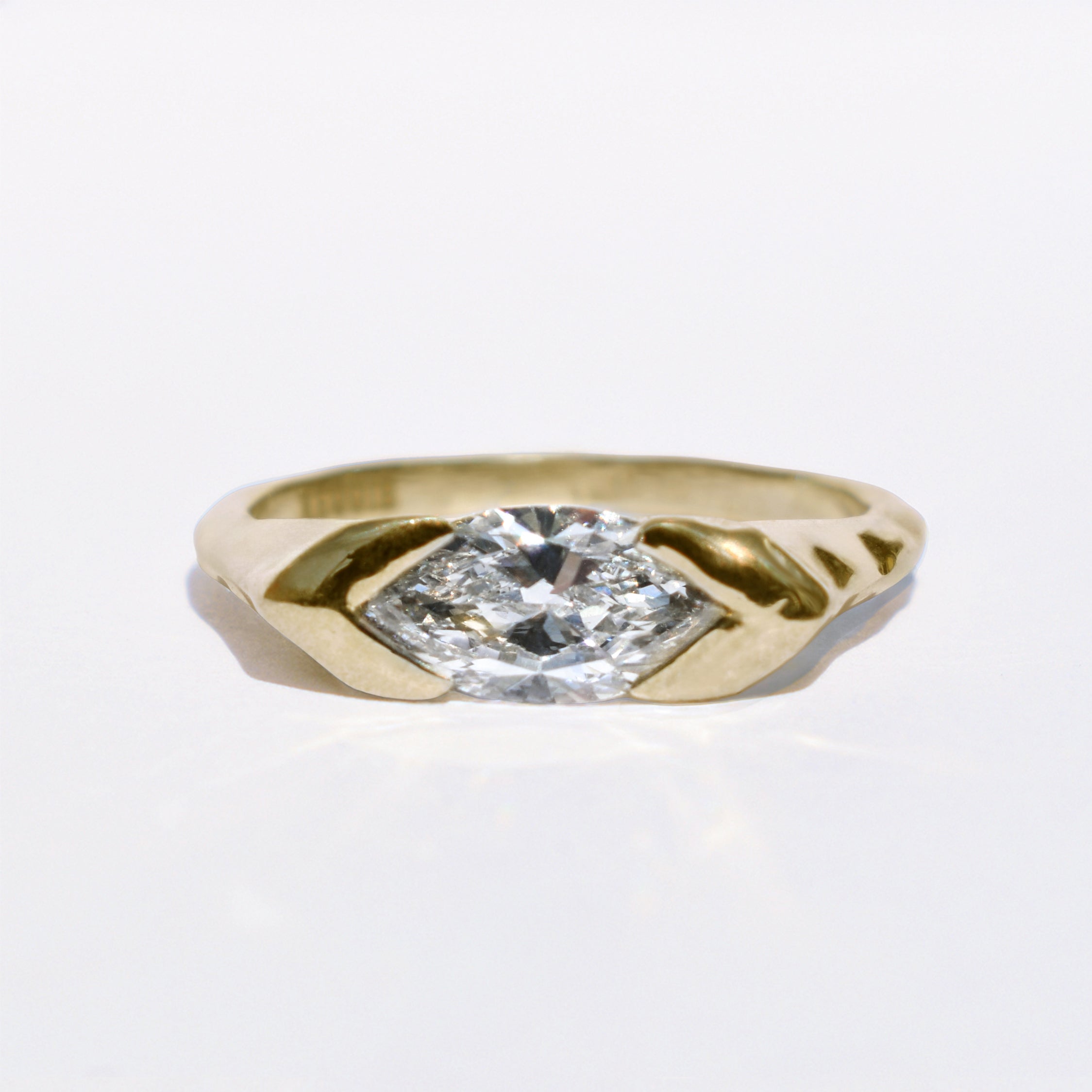 MONA RING