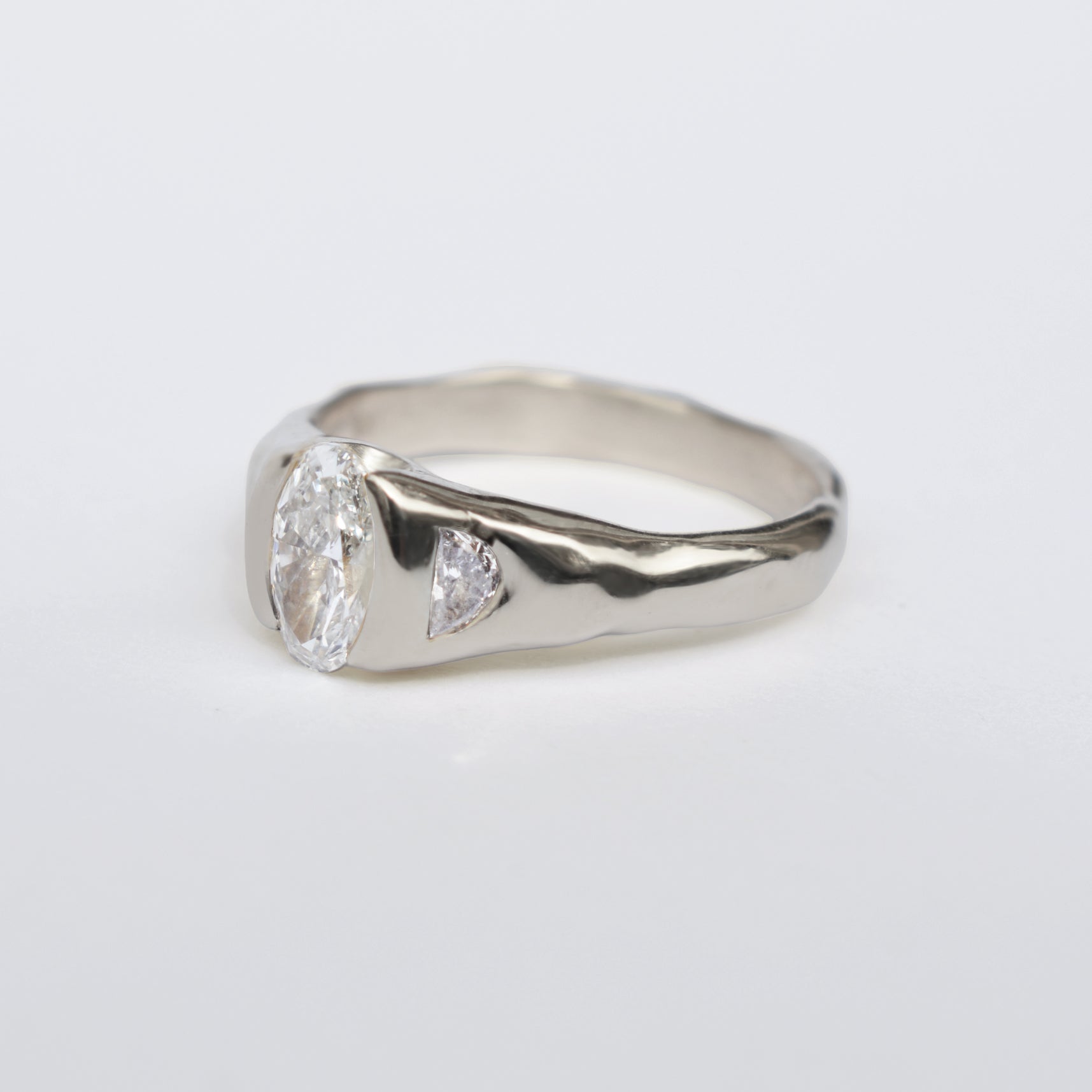 LUNAI RING