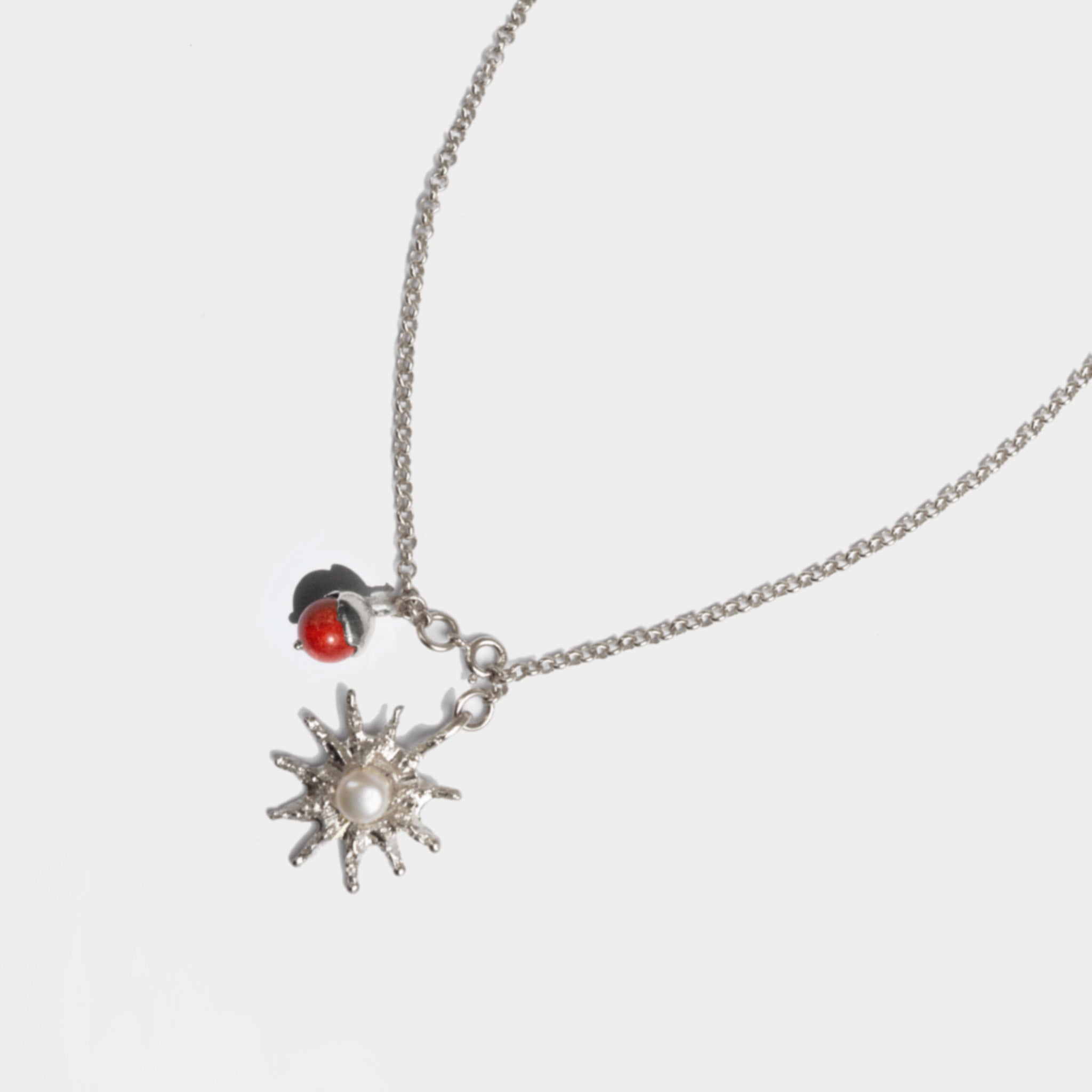 SOLENE SILVER NECKLACE