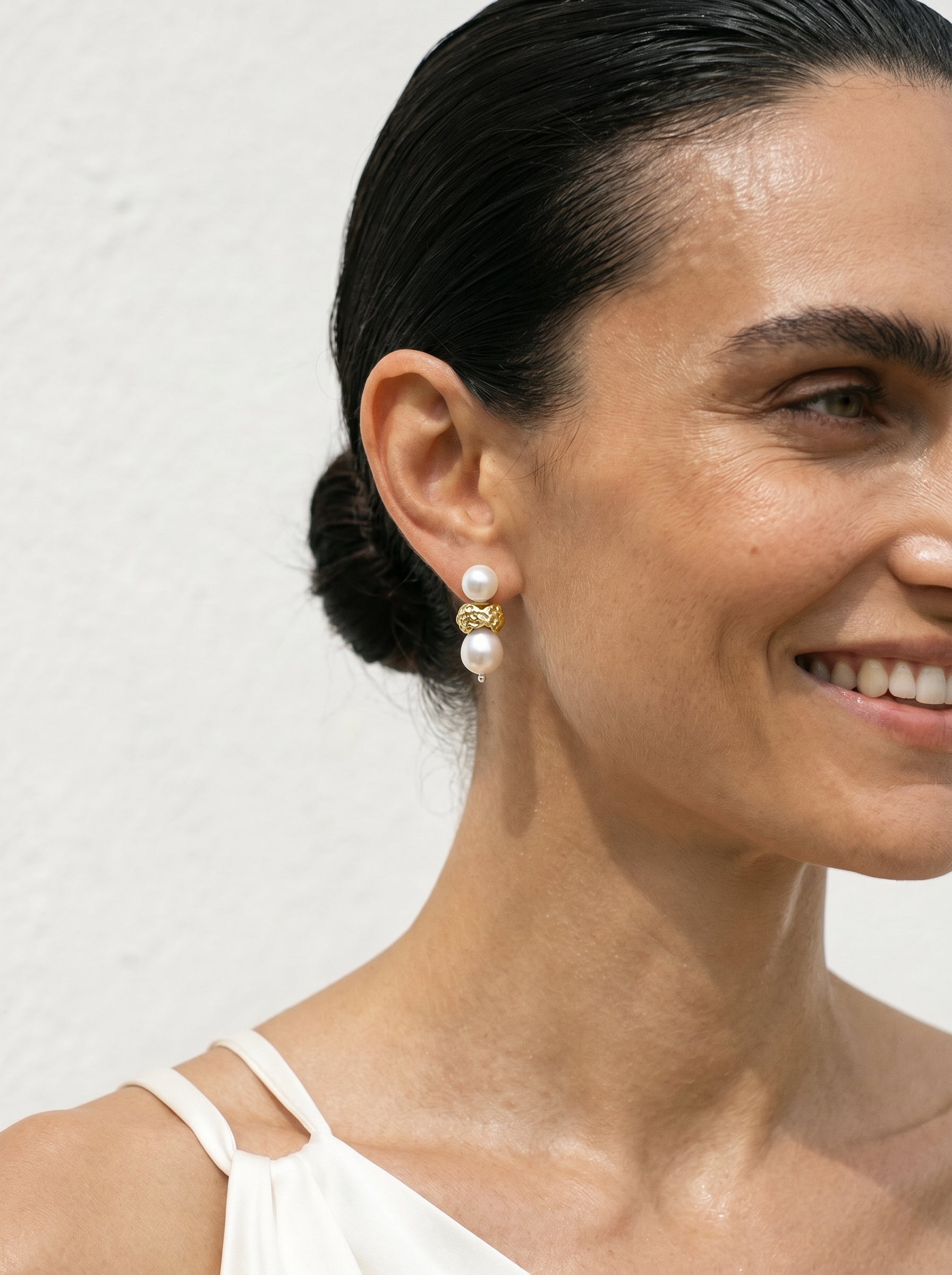 VERA GOLD EARRINGS
