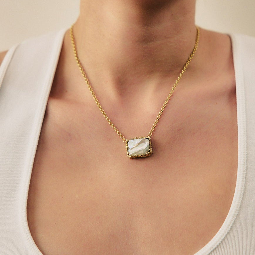 BRIELLE GOLD& PEARL NECKLACE