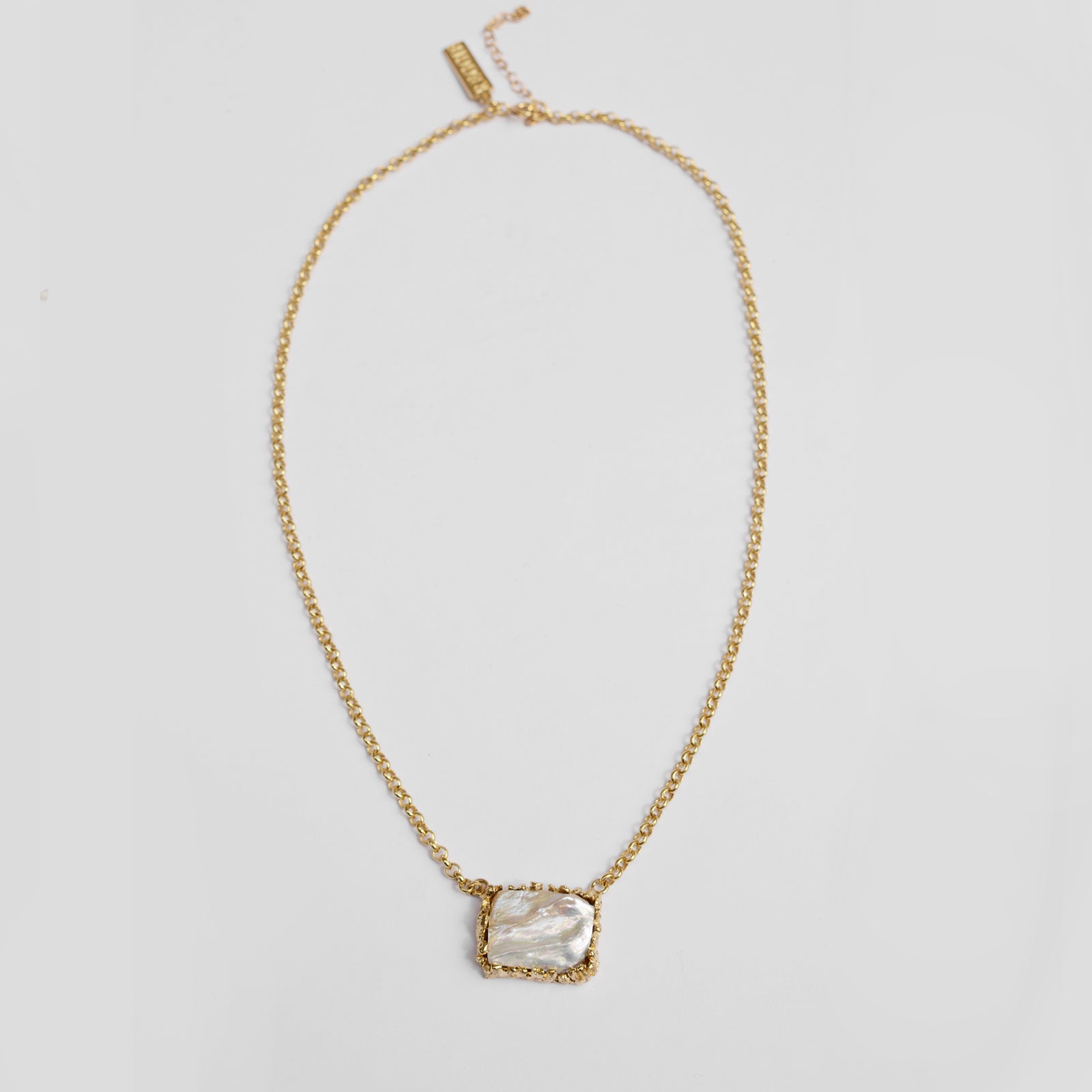 BRIELLE GOLD& PEARL NECKLACE
