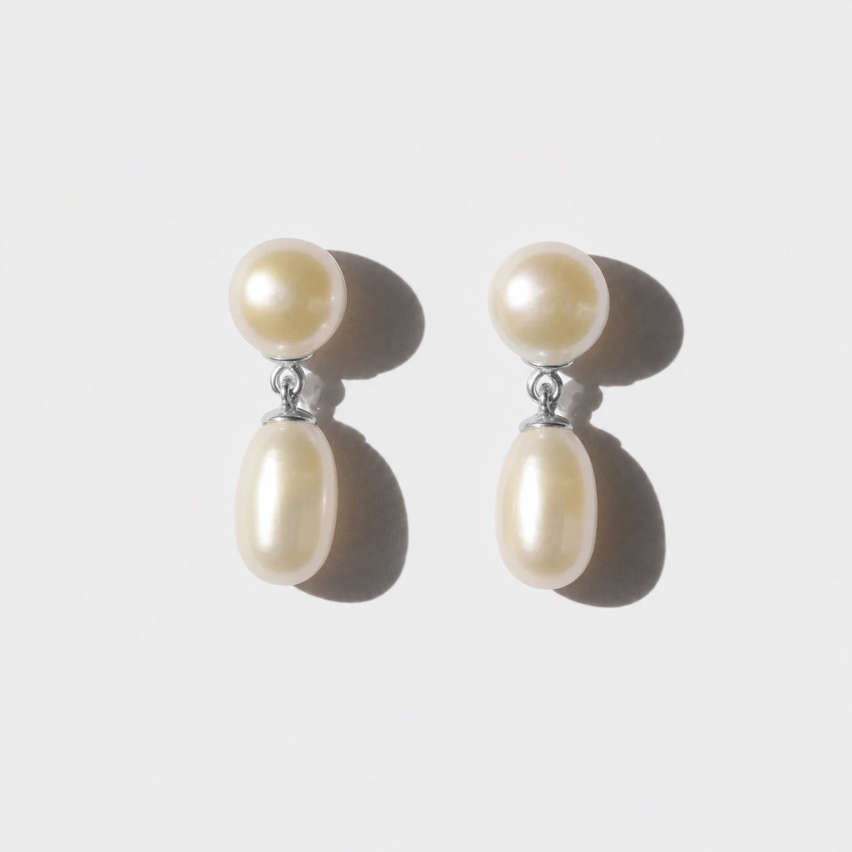 CHLOE EARRING