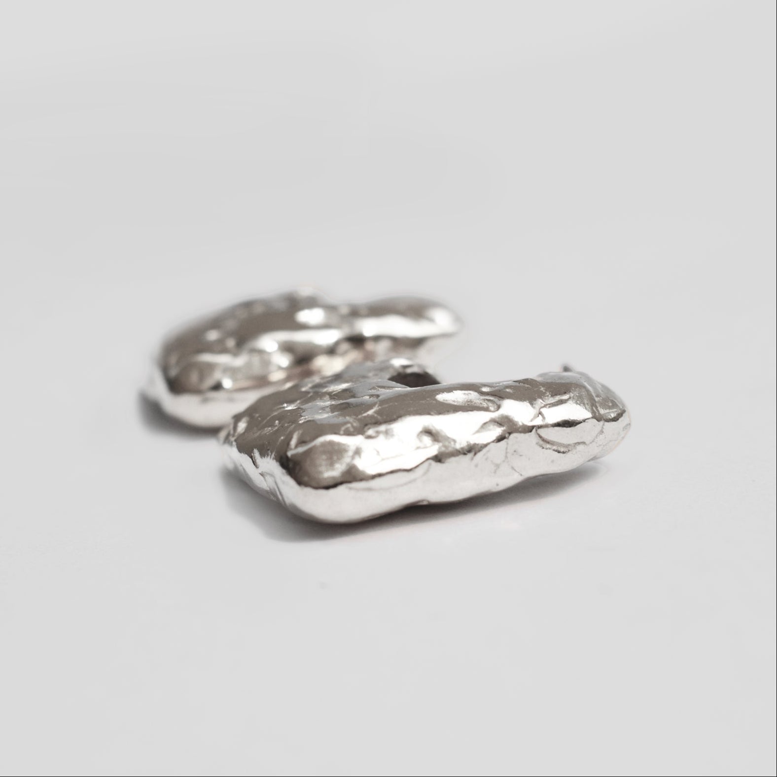 NUR LARGE EARRINGS