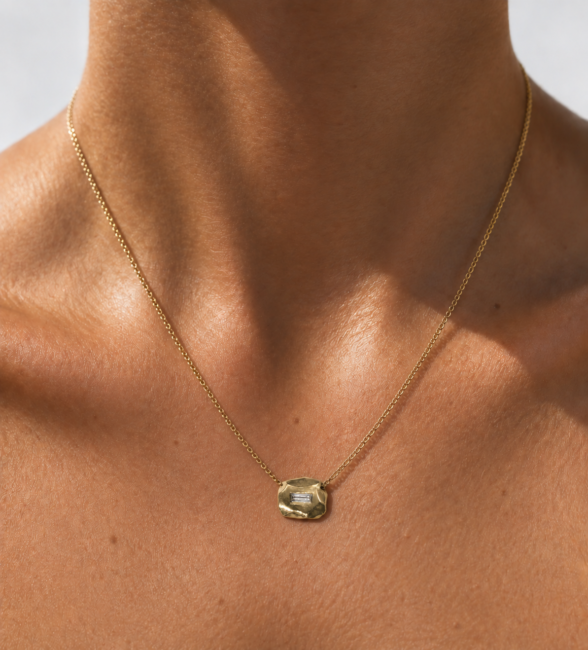 LAURA NECKLACE N.107