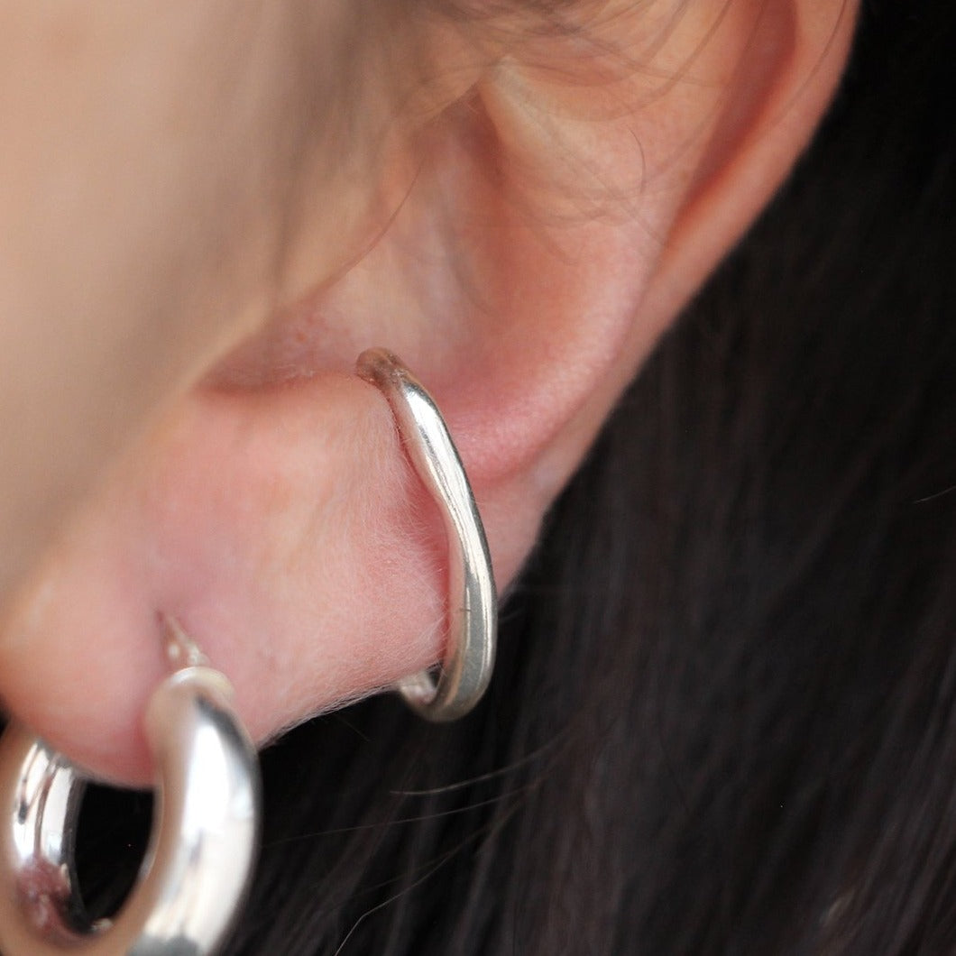 Hoop ear cuff