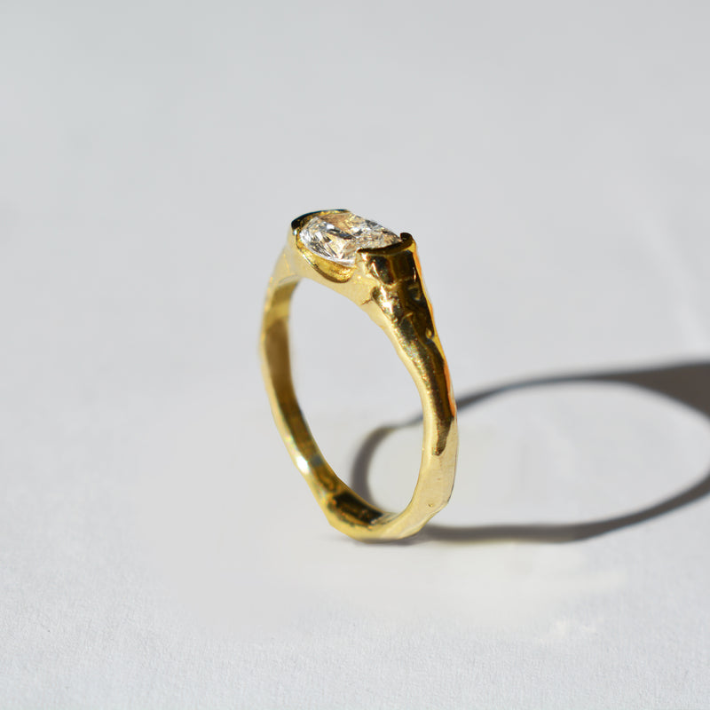 ANNE 14k Gold Diamond  Ring